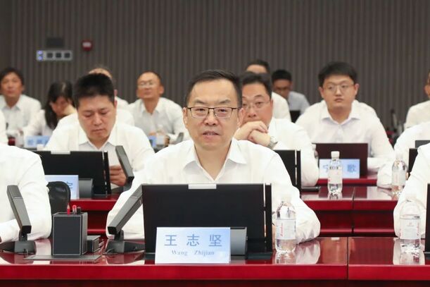 b8750adf76a644ac9394dd2884cdb0a3