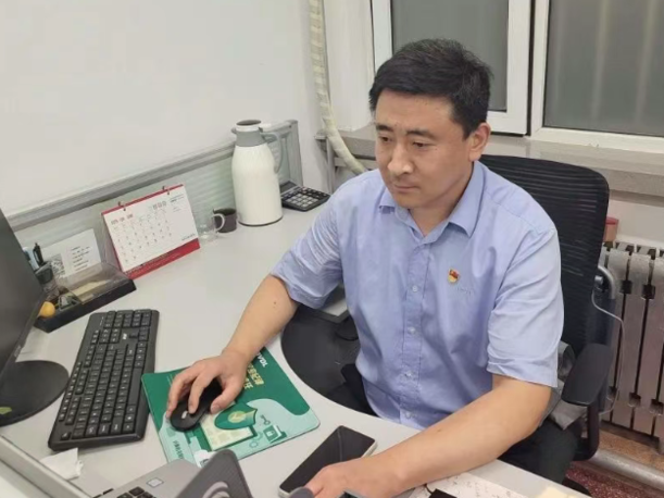 4df8cceb856c4f35b4c24da15b94fa70